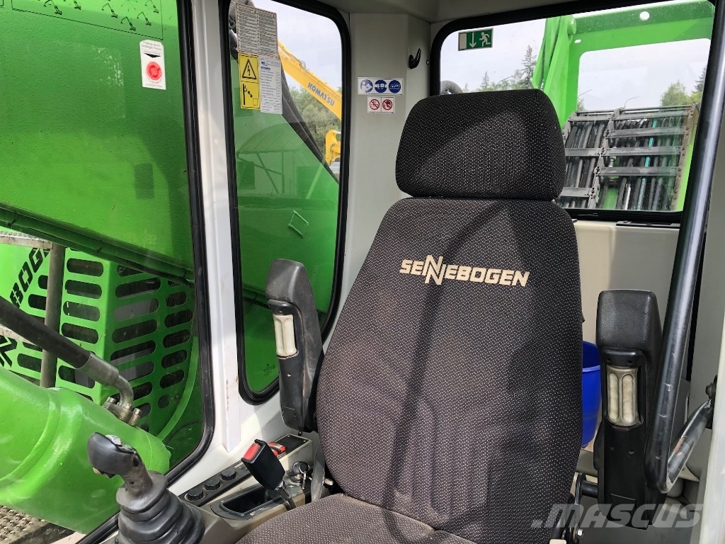 Sennebogen 830 Bageri za manipuliranje materijalom / otpadom