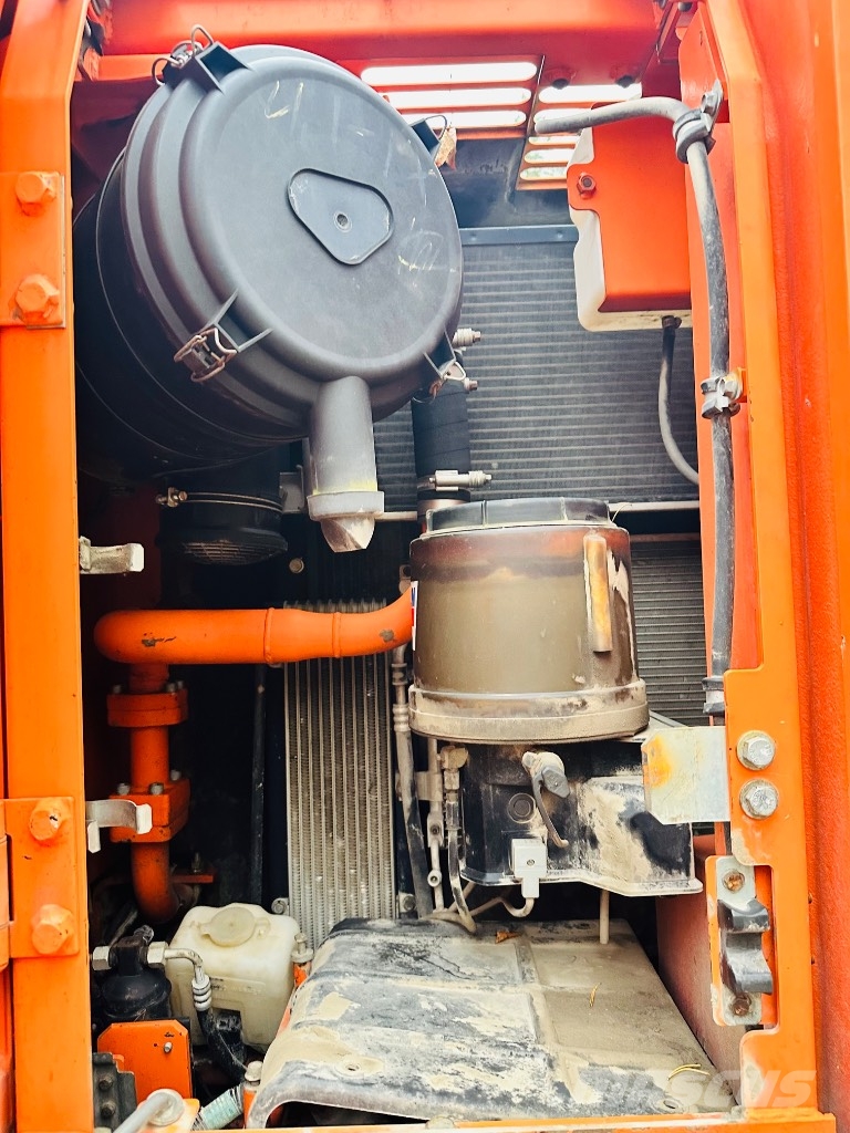 Doosan DX 235 LCR Telakaivukoneet