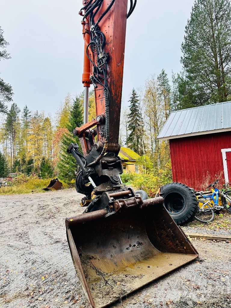 Doosan DX 235 LCR Telakaivukoneet