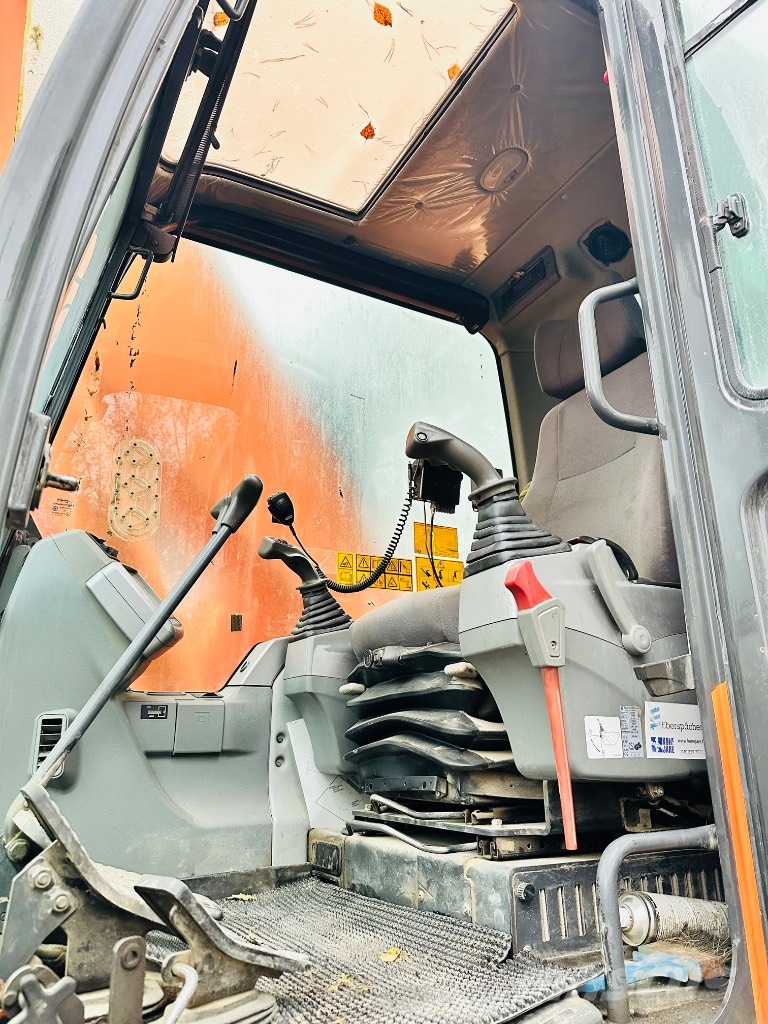 Doosan DX 235 LCR Telakaivukoneet