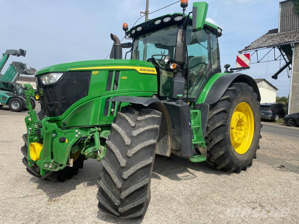 John Deere 6R 250 Tracteur