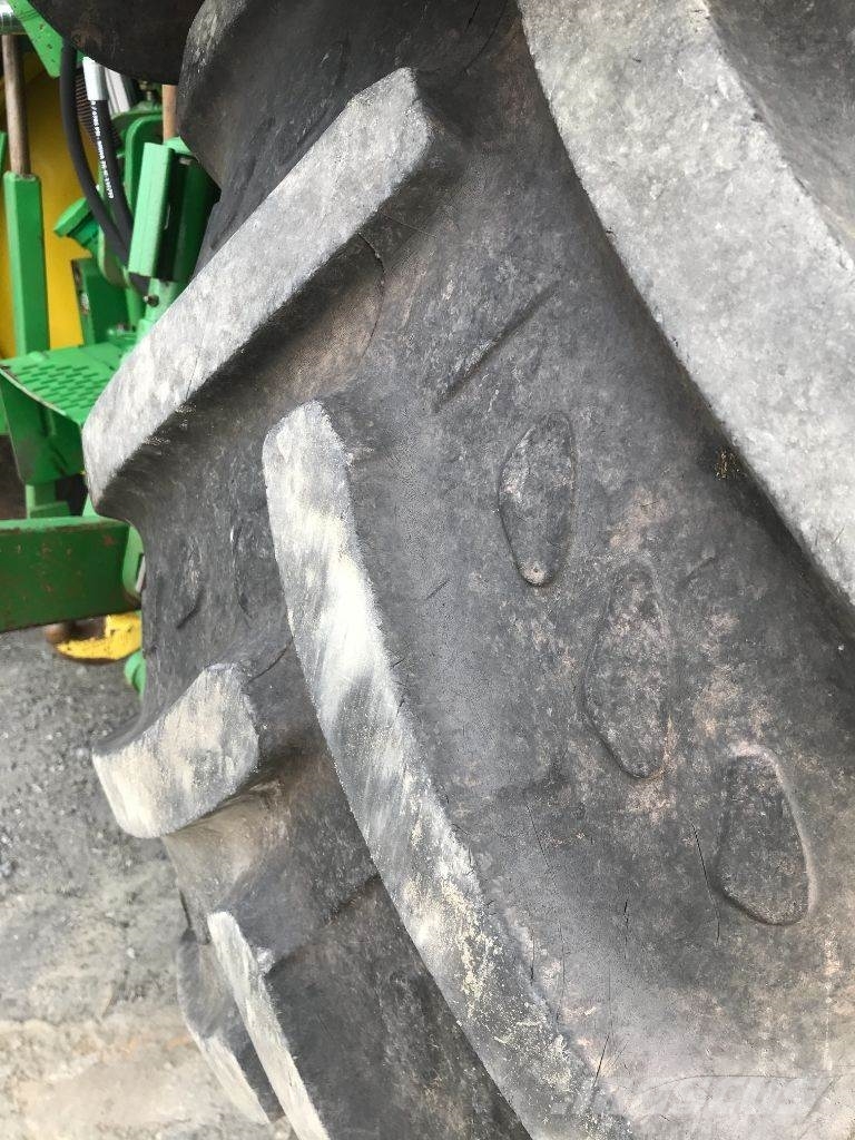 John Deere 6125 M . APPELEZ LE 06.45.65.73.53 Traktori