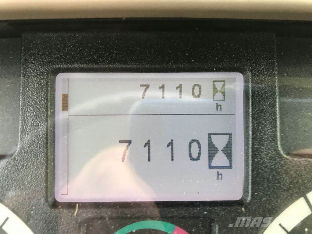 John Deere 6125 M . APPELEZ LE 06.45.65.73.53 Traktori