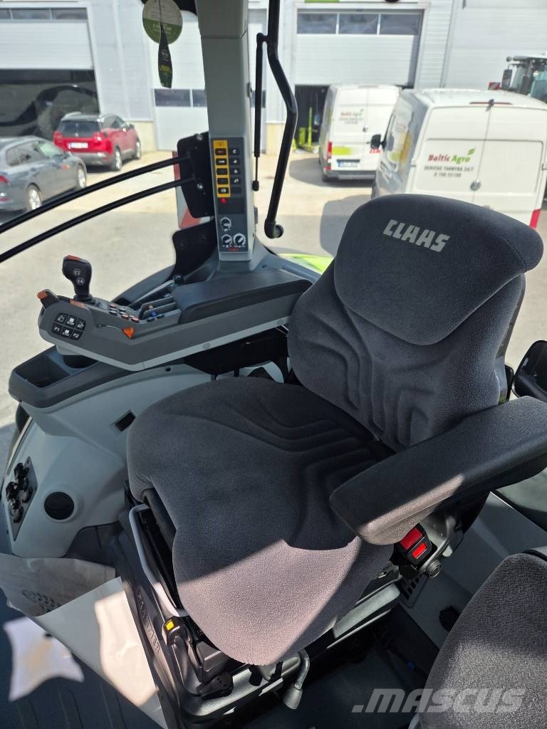 CLAAS Axion 850 トラクター