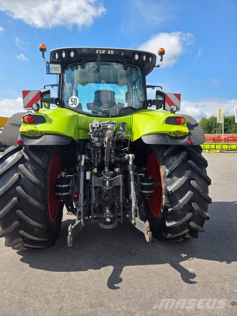 CLAAS Axion 850 トラクター