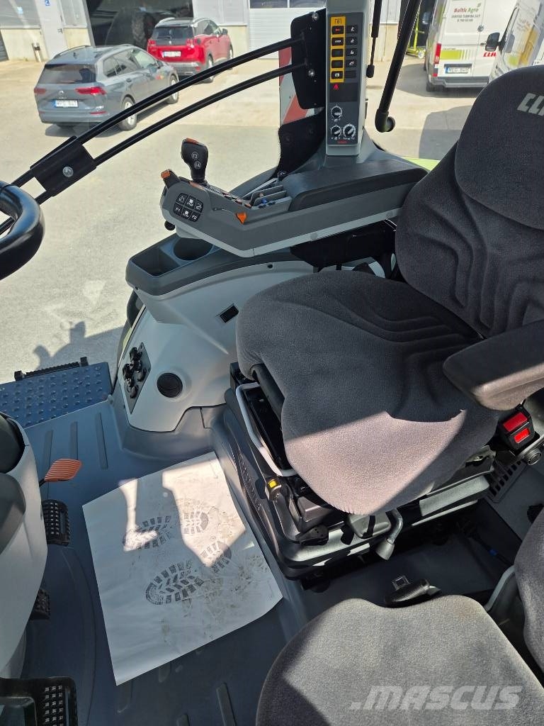 CLAAS Axion 850 トラクター
