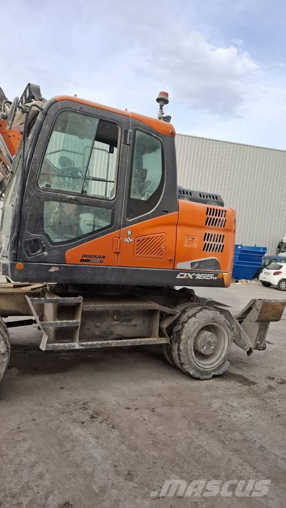 Doosan DX 165 W-5 Hjulgrävare