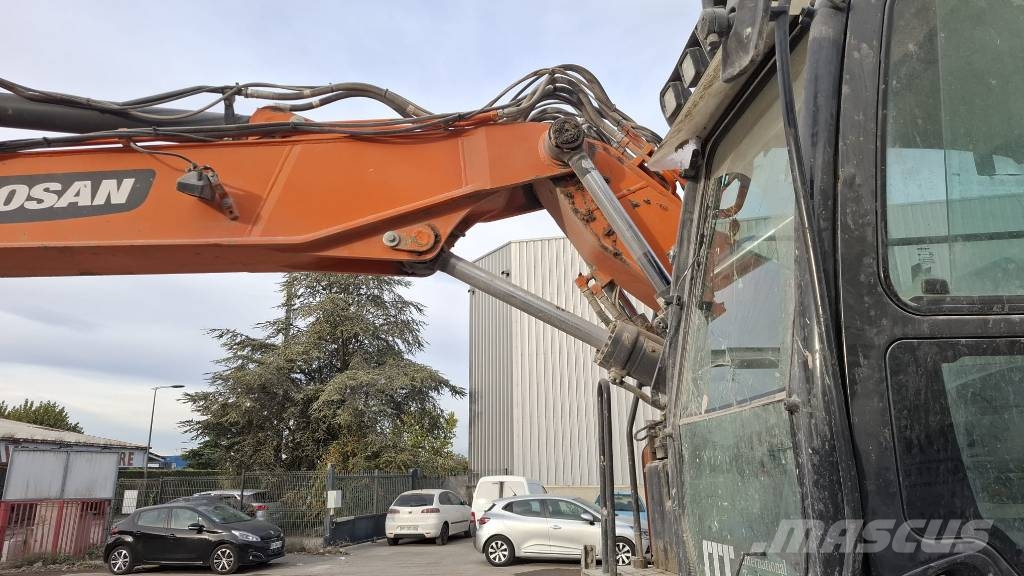Doosan DX 165 W-5 Hjulgrävare