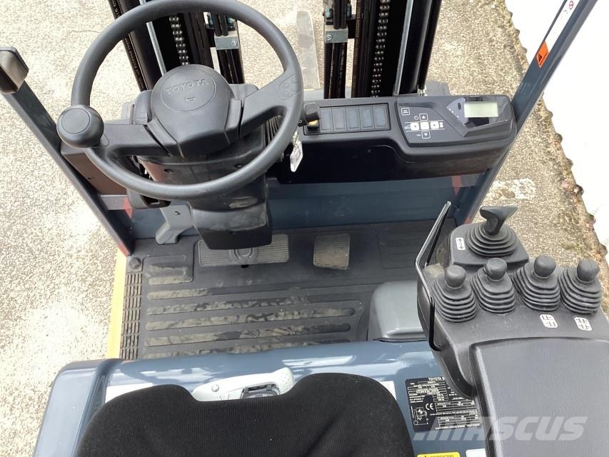 Toyota 7FBEST13 Elektrostapler
