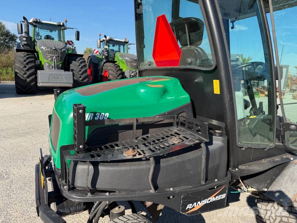 Ransomes HR300 Tondeuses montées