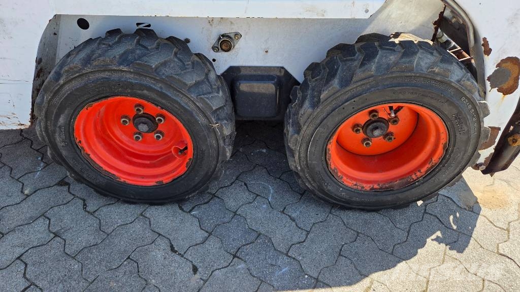 Bobcat S70 Kompaktrakodók