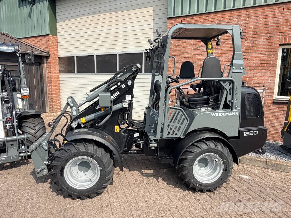 Weidemann 1280 لوادر صغيرة