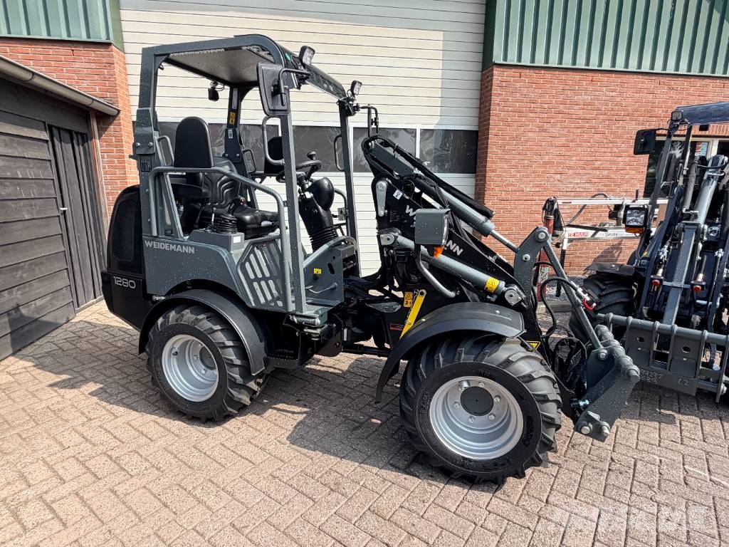 Weidemann 1280 لوادر صغيرة