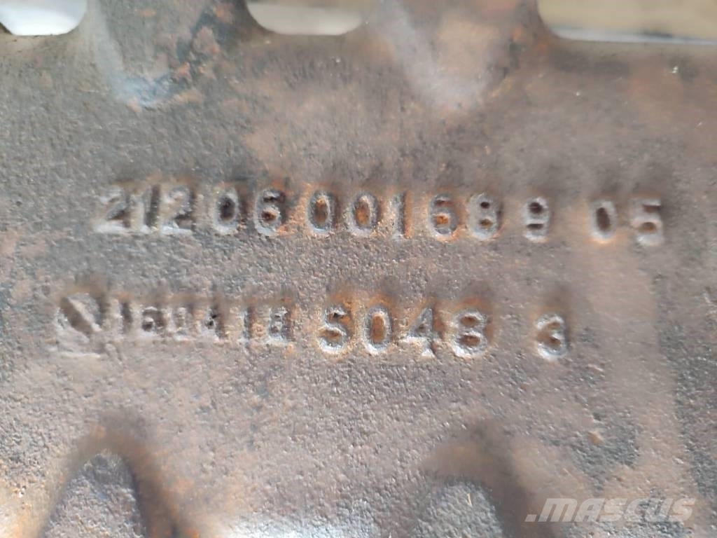 Drive axle housing 21206001689 130418 Massey Fergu 轴