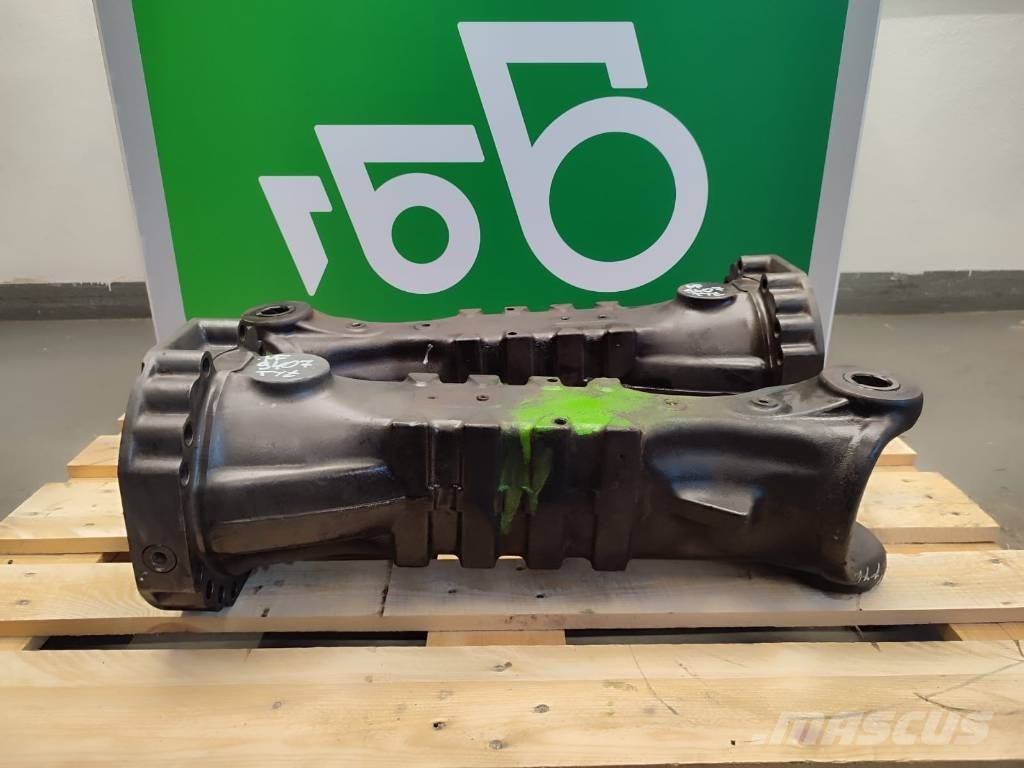  Drive axle housing 21206001689 130418 Massey Fergu 轴