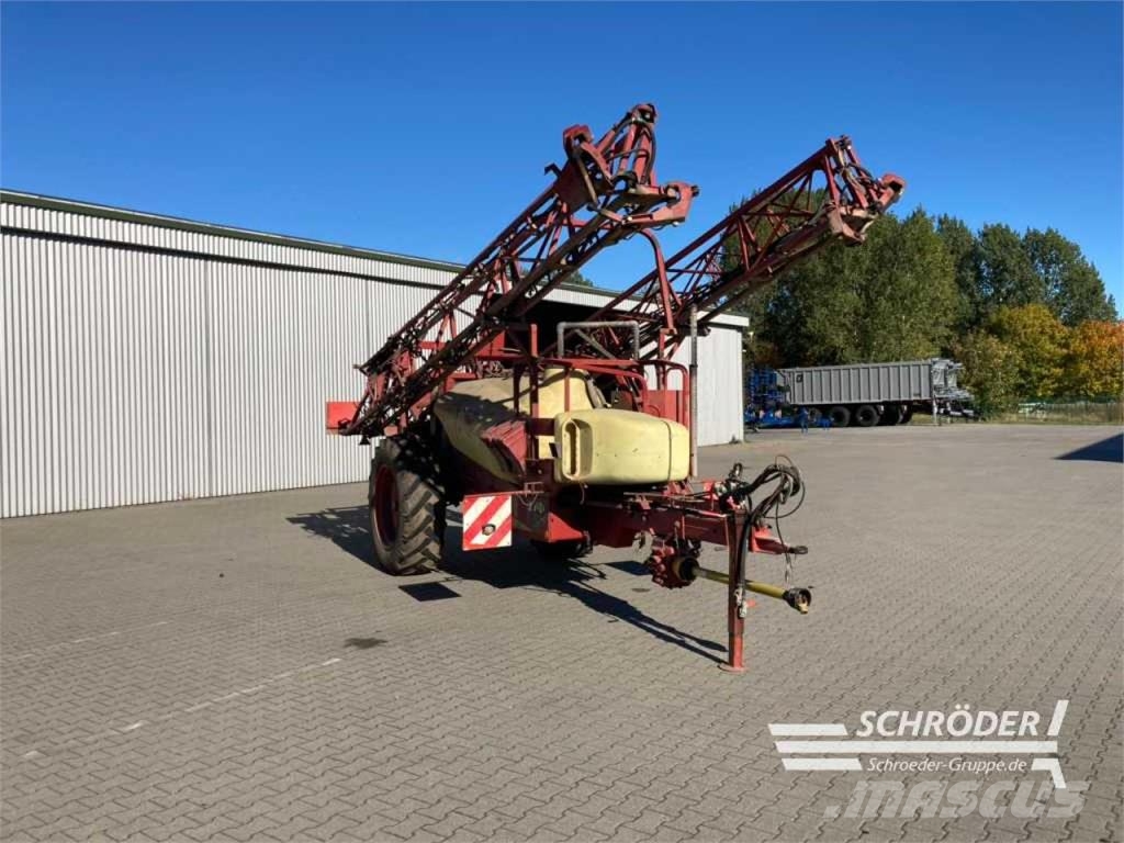 Hardi COMMANDER 3200 | 27 METER Vlečne škropilnice