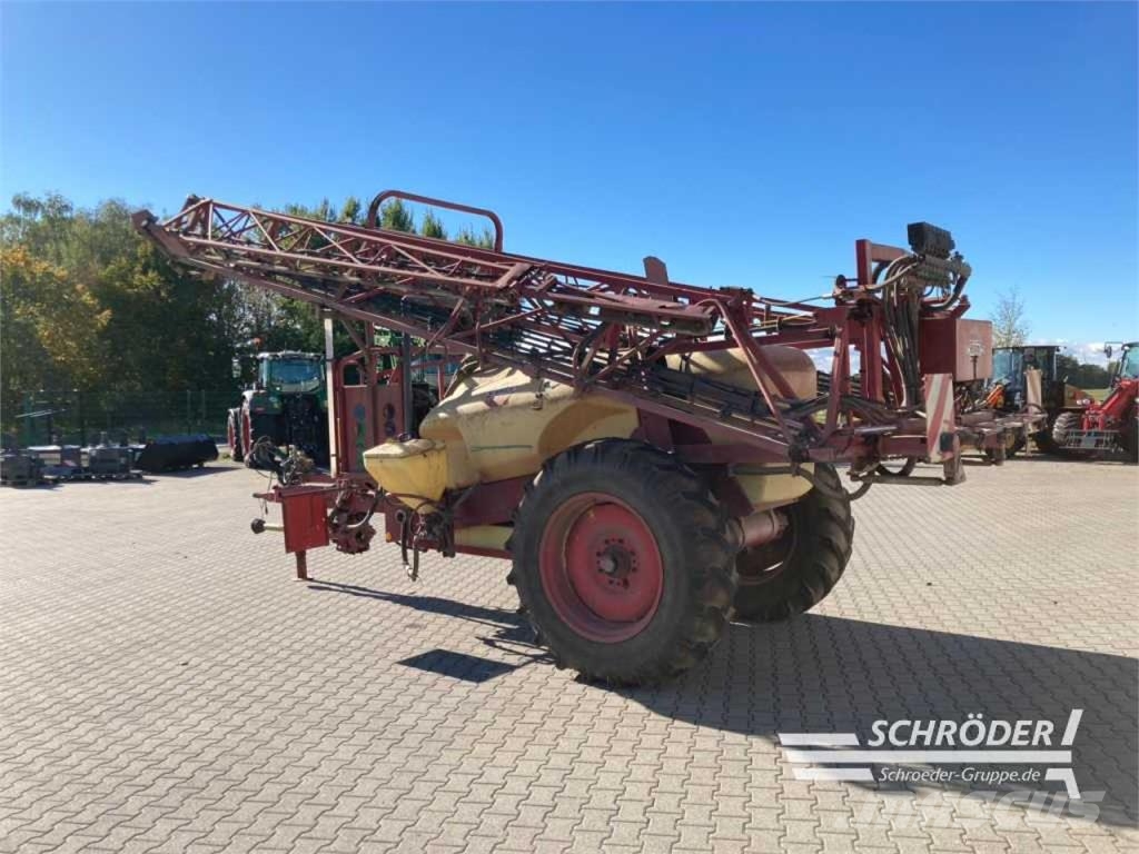 Hardi COMMANDER 3200 | 27 METER Vlečne škropilnice