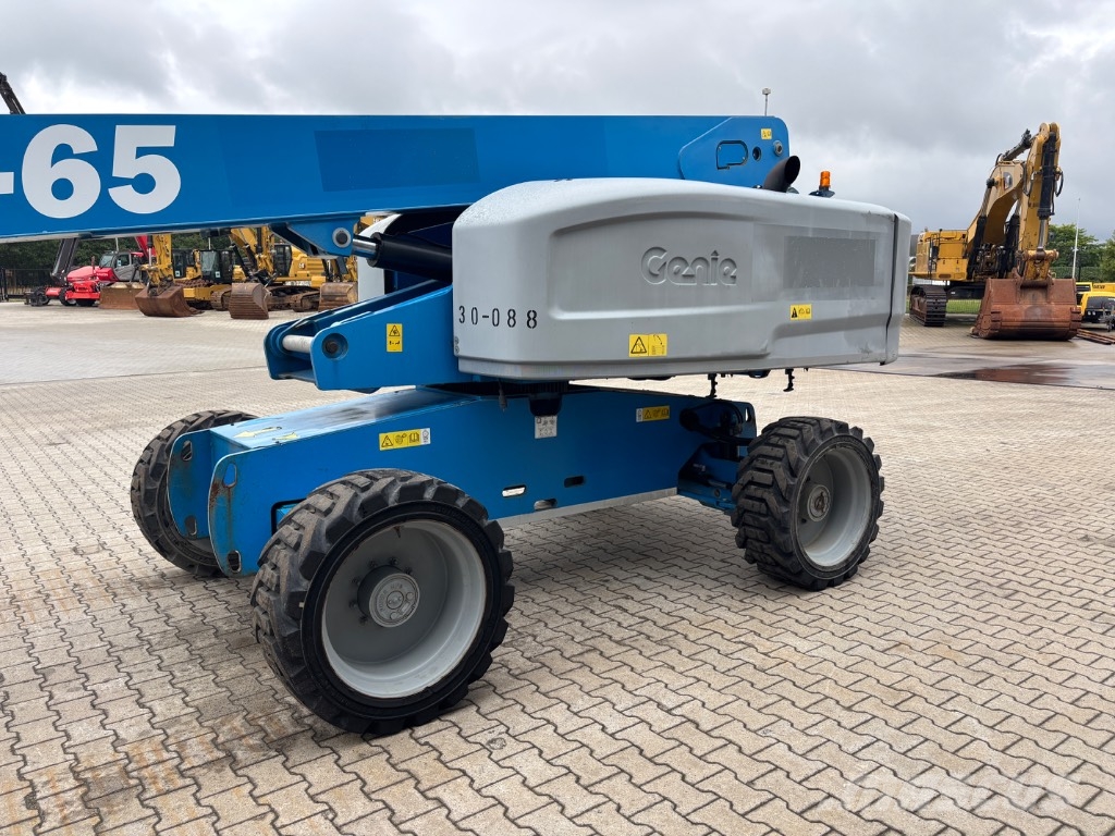 Genie S 65 Plataformas con brazo de elevación telescópico