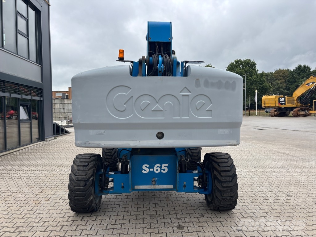 Genie S 65 Plataformas con brazo de elevación telescópico