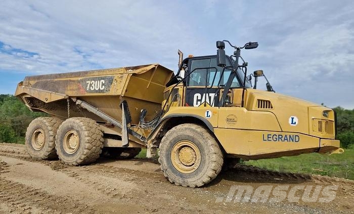 CAT 730C2 Buldožerji goseničarji
