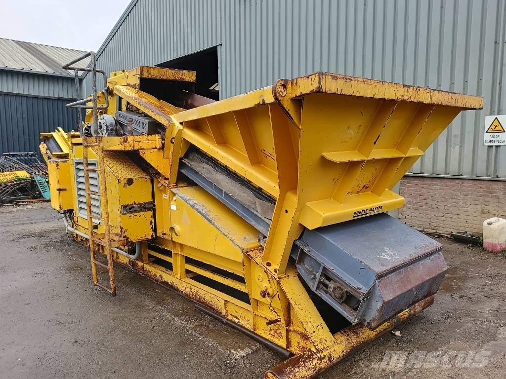 Rubble Master RM 60 crusher vergruizer roterend rotor haakarm Mobile crushers