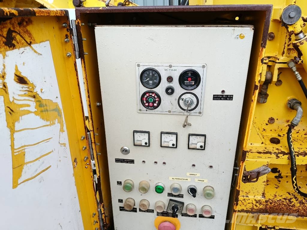 Rubble Master RM 60 crusher vergruizer roterend rotor haakarm Mobile crushers