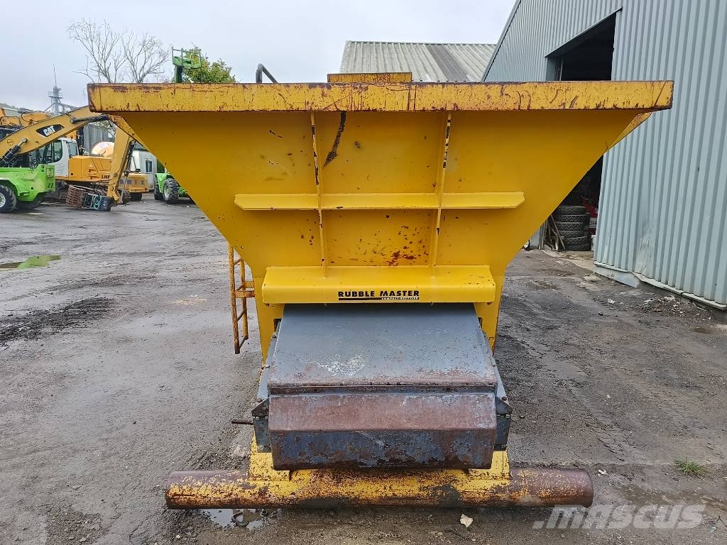 Rubble Master RM 60 crusher vergruizer roterend rotor haakarm Mobile crushers