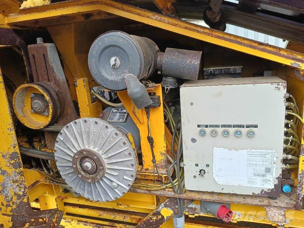 Rubble Master RM 60 crusher vergruizer roterend rotor haakarm Mobile crushers