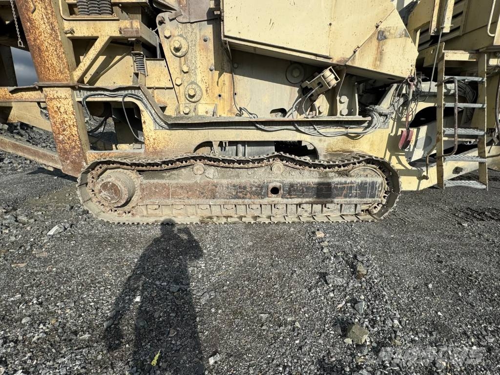 Metso 110 自走式スクリーン