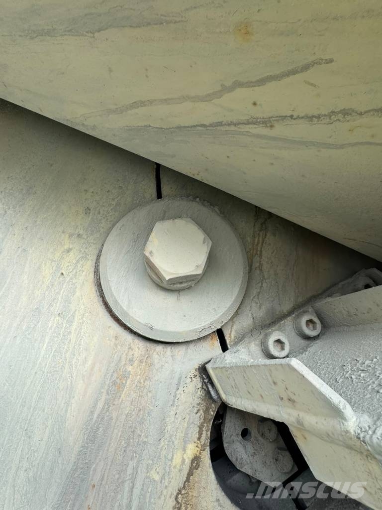 Metso 110 自走式スクリーン