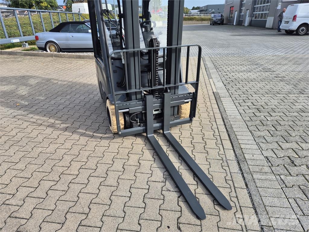 Linde E14-02 Električni viličari