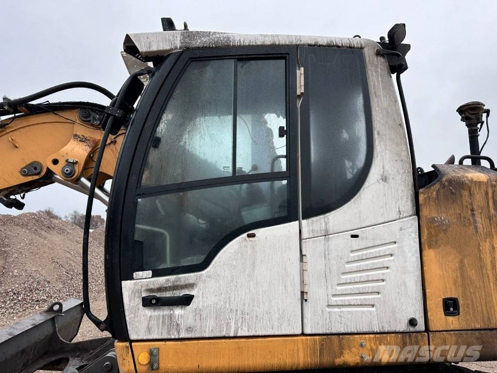 Liebherr 914 Compact for parts breaking dismantling Bageri guseničari