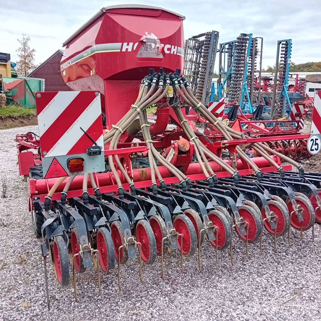 Horsch Pronto 3 DC 多功能条播机