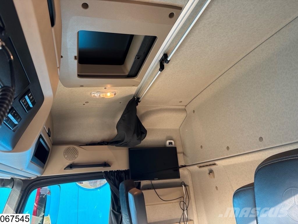 Mercedes-Benz Actros 3363 6X4, EURO 6, Retarder Sattelzugmaschinen