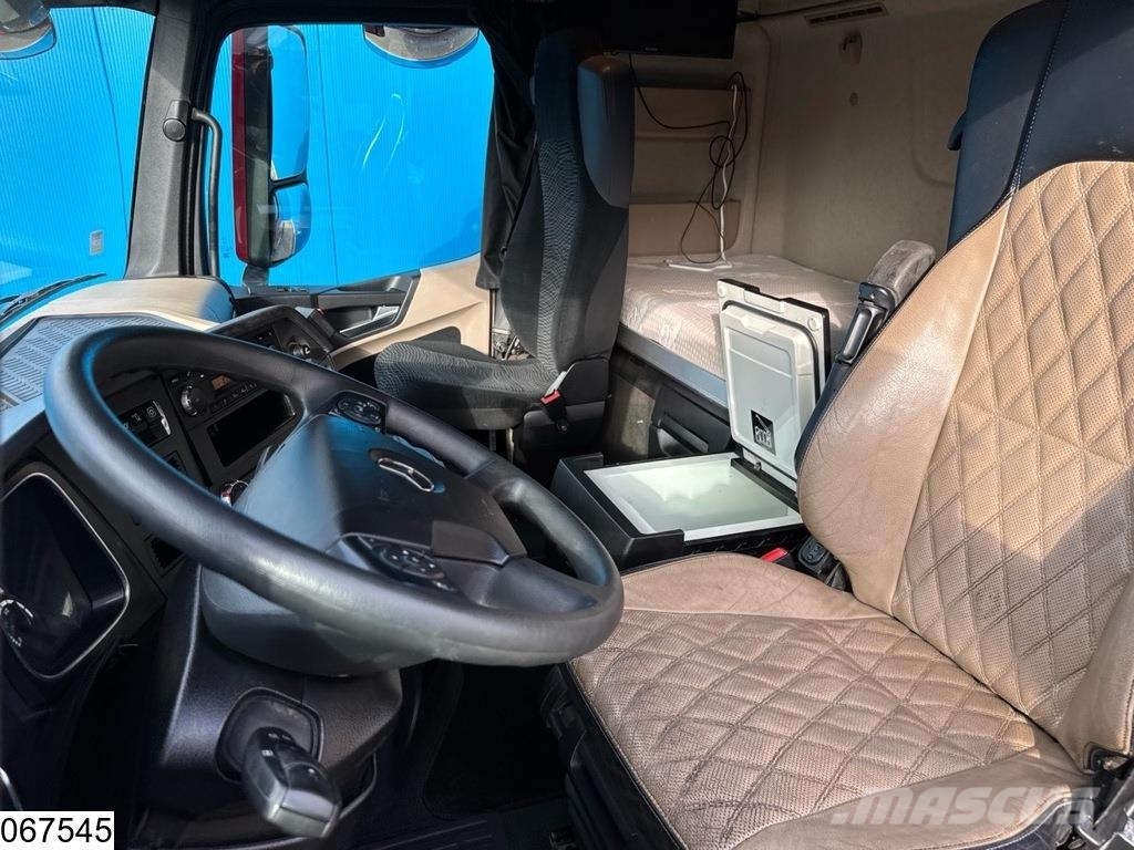 Mercedes-Benz Actros 3363 6X4, EURO 6, Retarder Sattelzugmaschinen