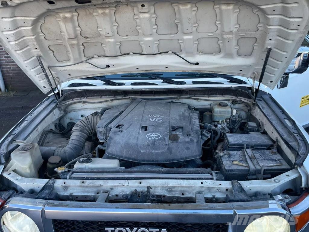 Toyota FJ Cruiser 4.0 V6 Airconditioning 4x4 Automatic Ge 크로스컨트리 차량