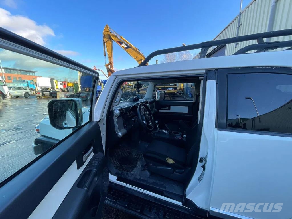 Toyota FJ Cruiser 4.0 V6 Airconditioning 4x4 Automatic Ge 크로스컨트리 차량