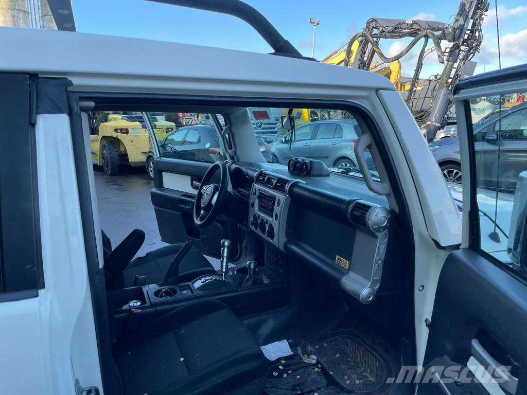 Toyota FJ Cruiser 4.0 V6 Airconditioning 4x4 Automatic Ge 크로스컨트리 차량