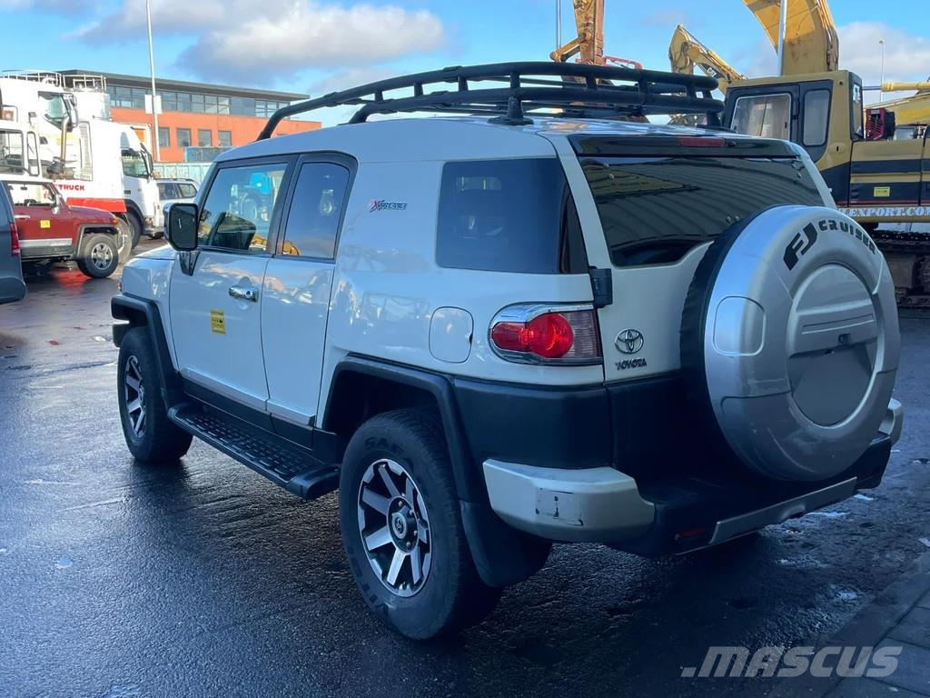 Toyota FJ Cruiser 4.0 V6 Airconditioning 4x4 Automatic Ge 크로스컨트리 차량