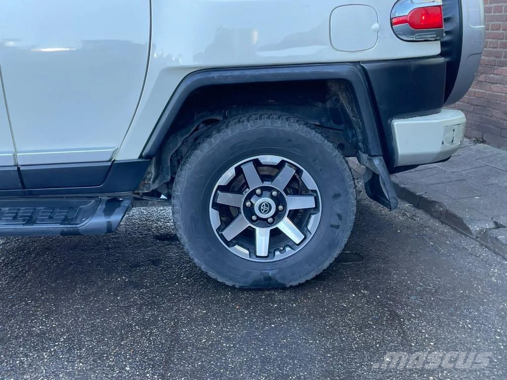 Toyota FJ Cruiser 4.0 V6 Airconditioning 4x4 Automatic Ge 크로스컨트리 차량