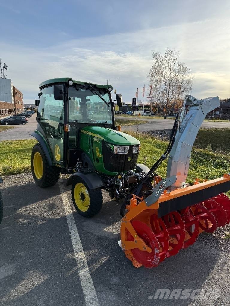 John Deere 2032 R Skid steer loaders