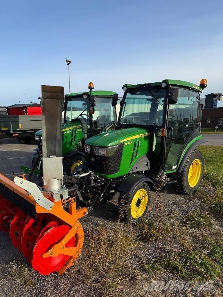 John Deere 2032 R Skid steer loaders