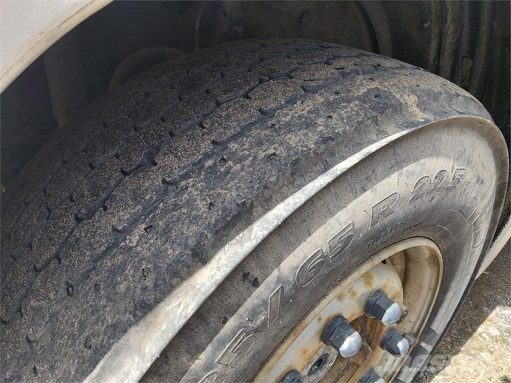 Scania R164G 6x4 Camiones de volteo para virutas de madera