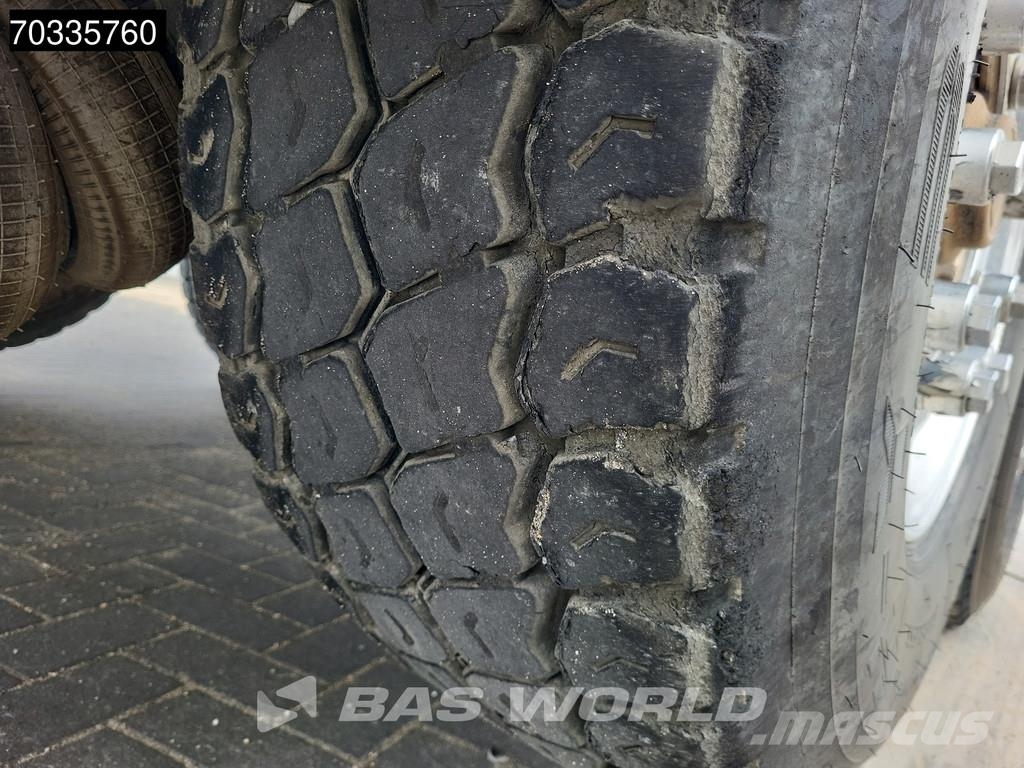 Schwarzmüller SM 2 axles ISO Lift Axle BPW 27m3 Semi-remorca Basculanta