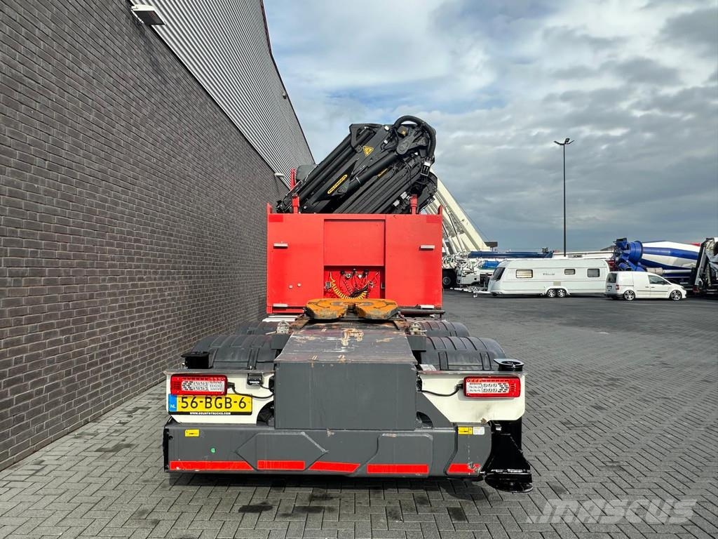 Volvo FH 500 8X2 TREKKER BAKWAGEN +PALFINGER PK 8802 EH Kranen voor alle terreinen