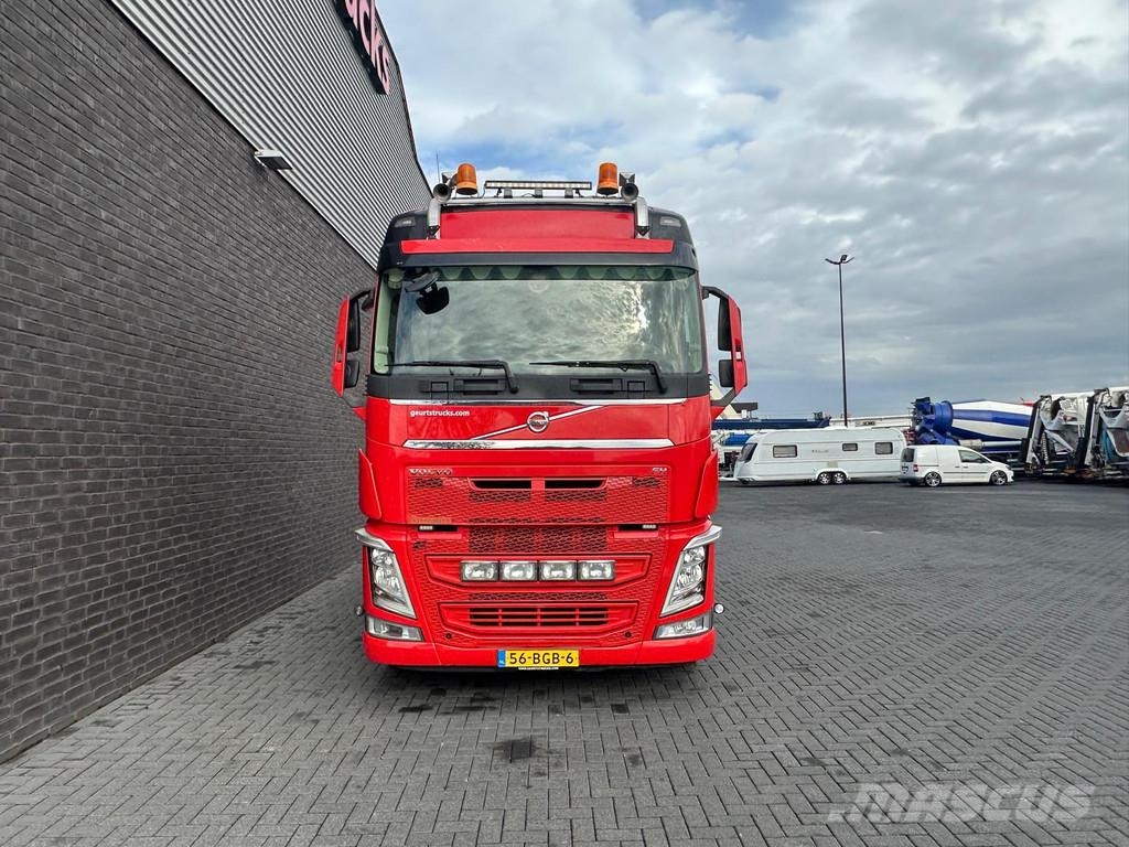 Volvo FH 500 8X2 TREKKER BAKWAGEN +PALFINGER PK 8802 EH Kranen voor alle terreinen