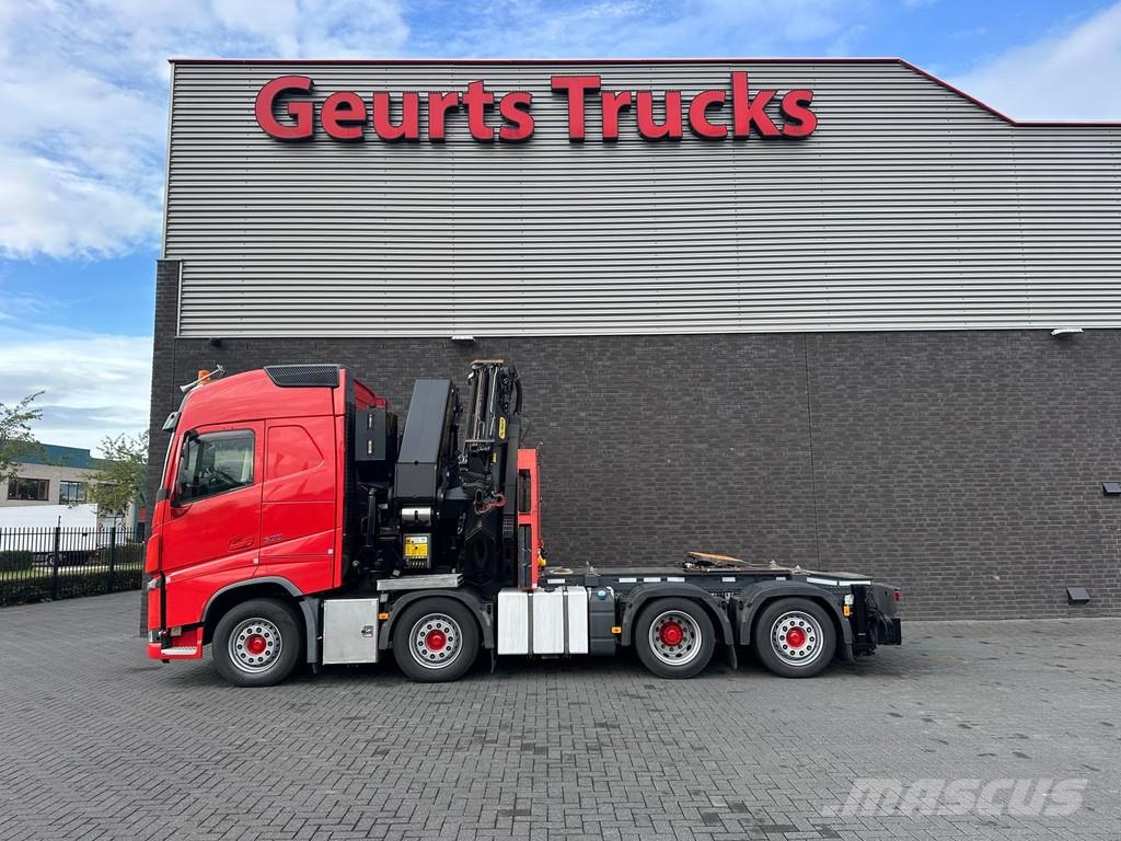 Volvo FH 500 8X2 TREKKER BAKWAGEN +PALFINGER PK 8802 EH Kranen voor alle terreinen