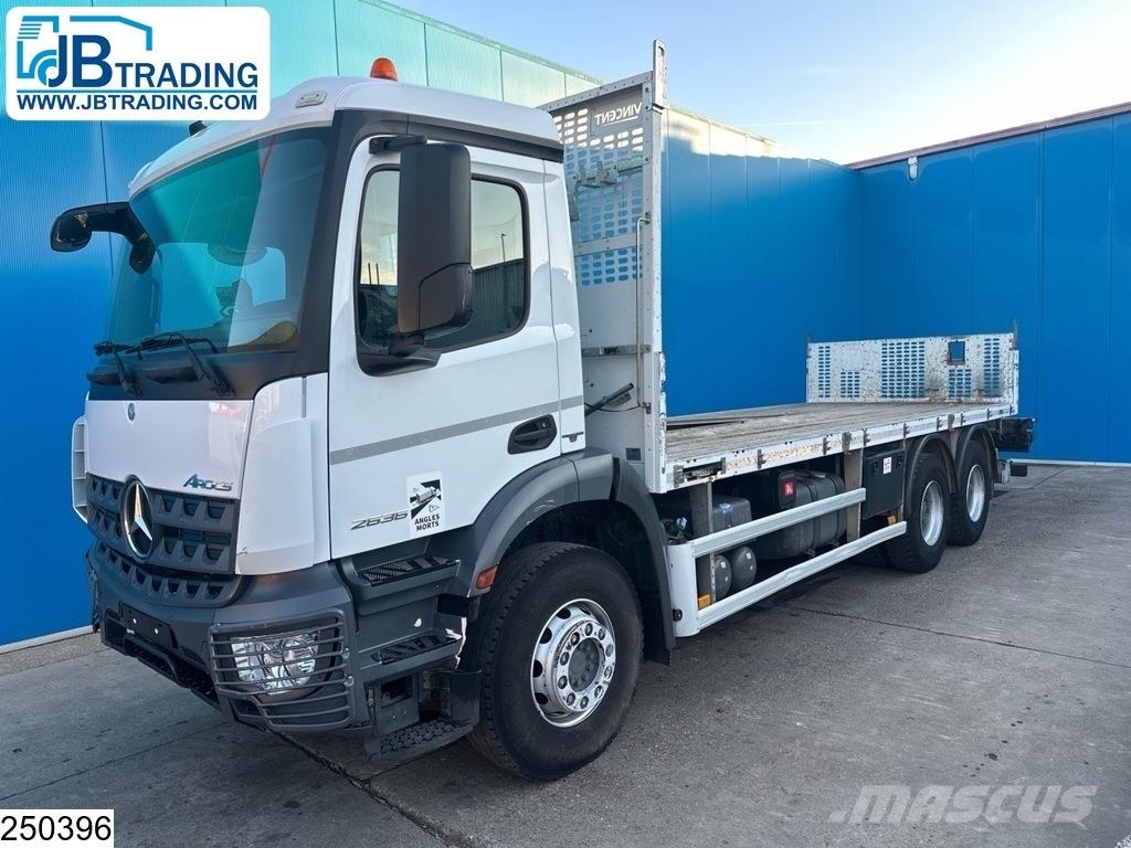 Mercedes-Benz Arocs 2636 EURO 6, 6x4, PTO, Steel suspension Platte bakwagens