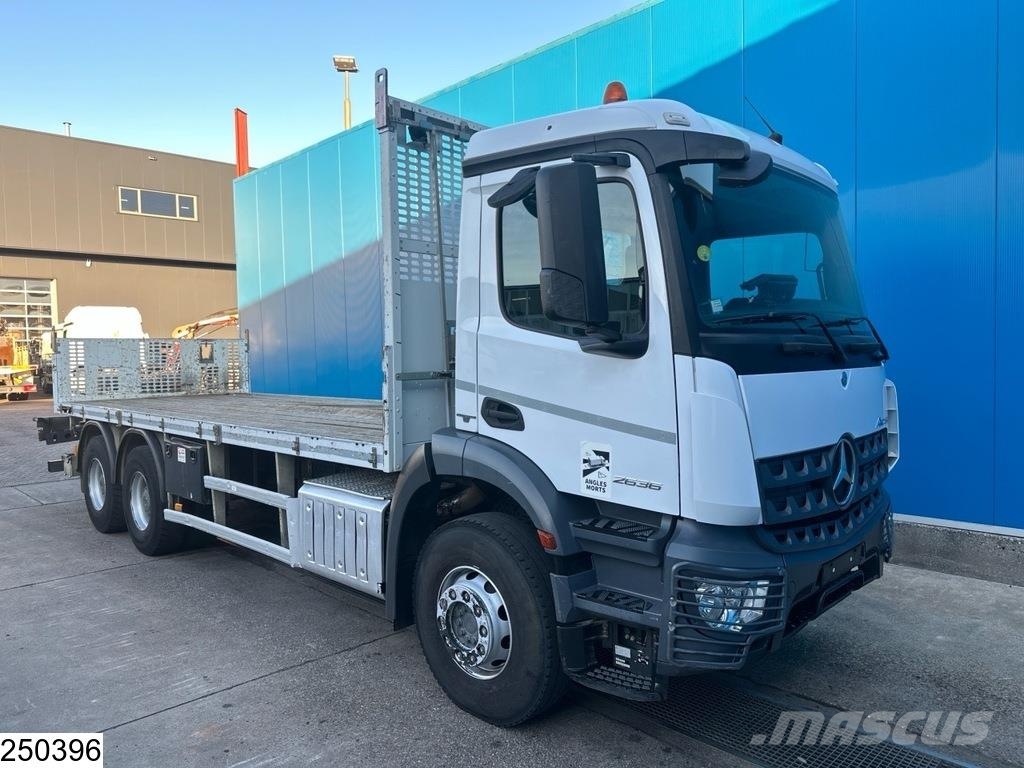 Mercedes-Benz Arocs 2636 EURO 6, 6x4, PTO, Steel suspension Platte bakwagens