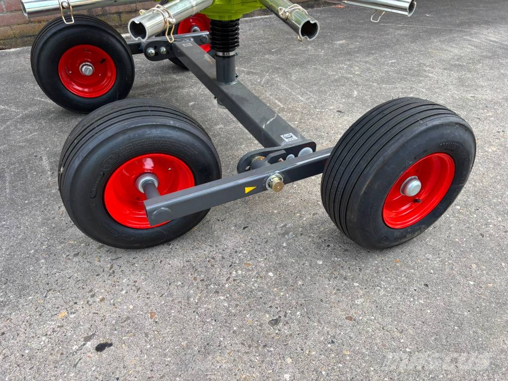 CLAAS Liner 370 Rendforgatók